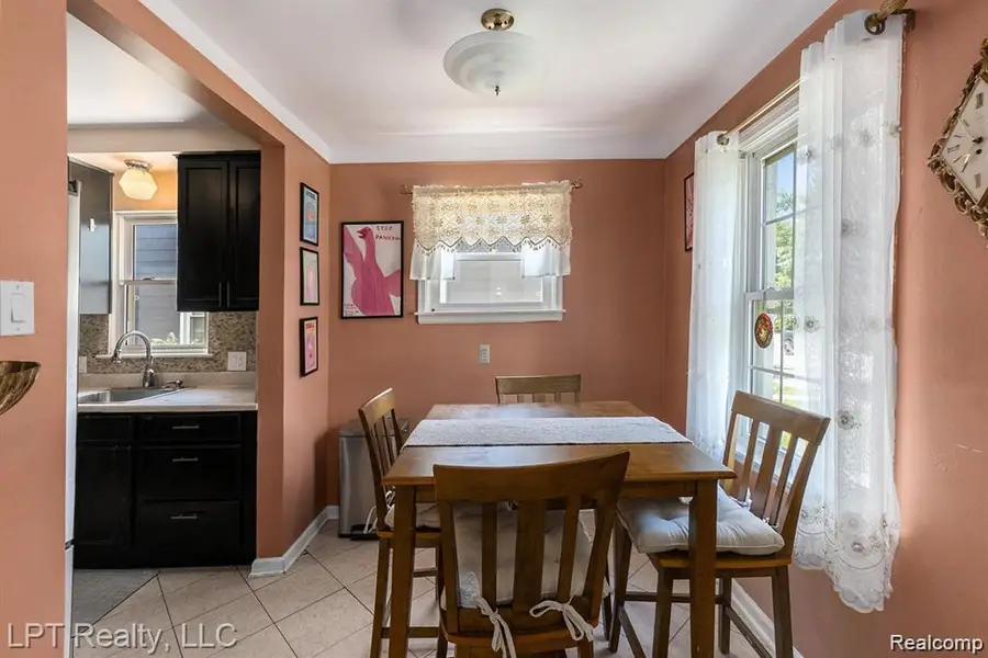 714 E 12 Mile Road, Royal Oak, MI 48073 - Image #3