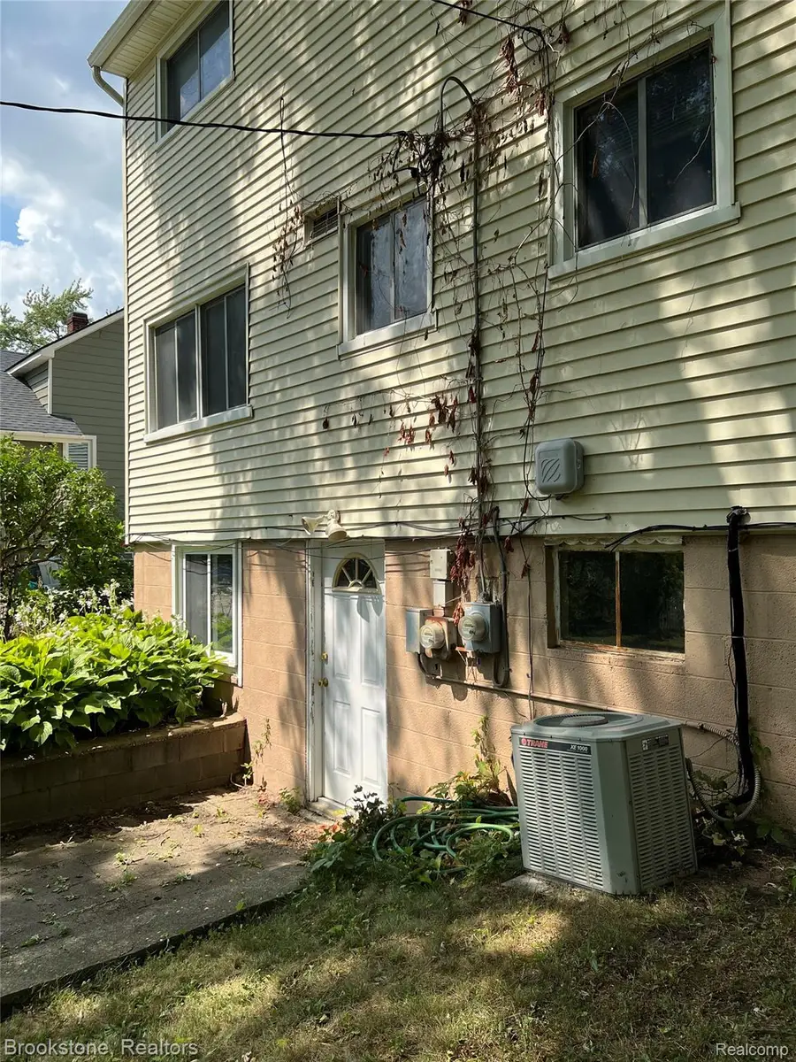 400 E Flint Street, Lake Orion, MI 48362 - Image #3