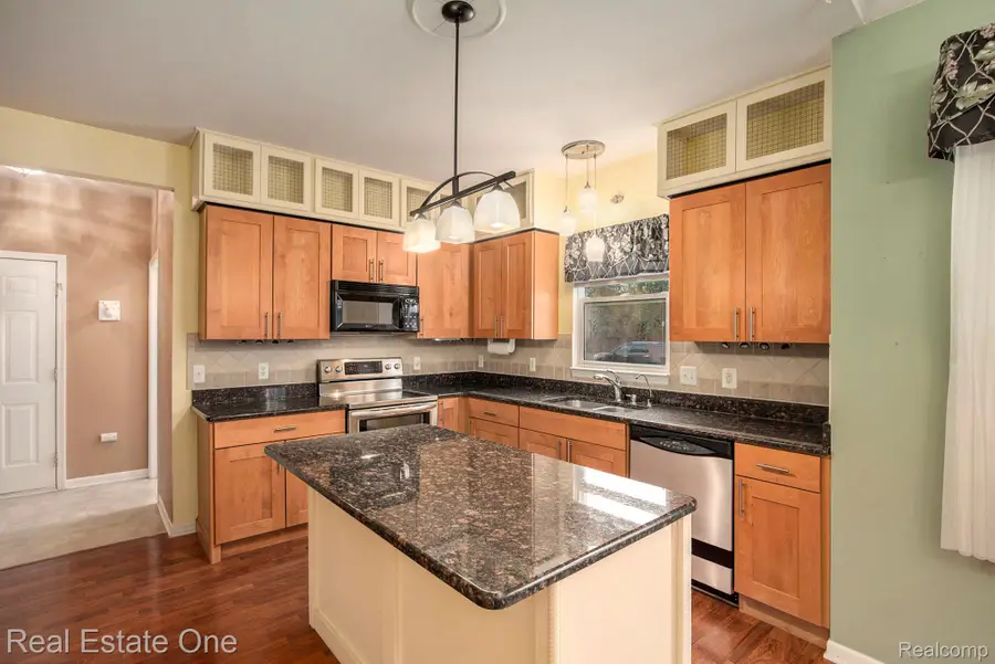 1151 Cross Street, Oxford, MI 48371 - Image #3