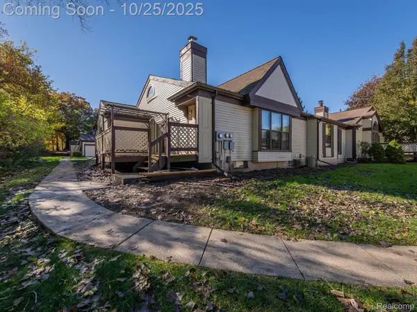 2741 Trudy Lane #6, Lansing, MI 48910