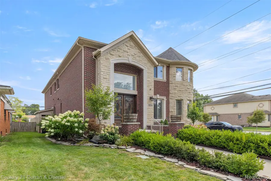 6804 Centralia Street, Dearborn Heights, MI 48127 - Image #3