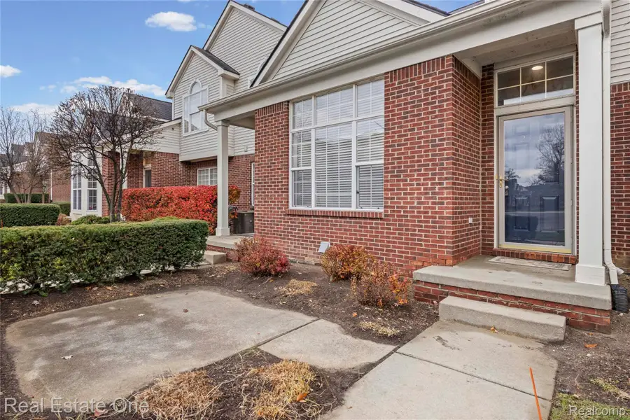 23102 Alexa, Commerce, MI 48390 - Image #3