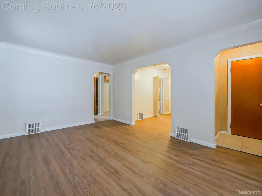 8976 Esper Street, Detroit, MI 48204 - Image #2
