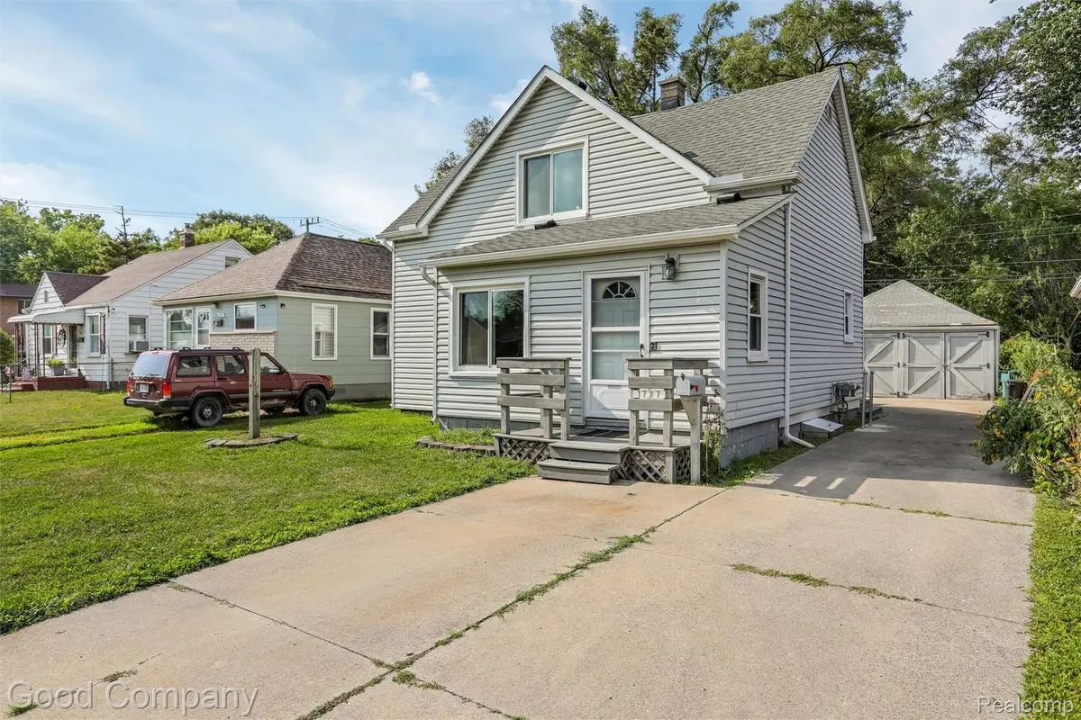 1727 E Elza Avenue, Hazel Park, MI 48030 - Image #1