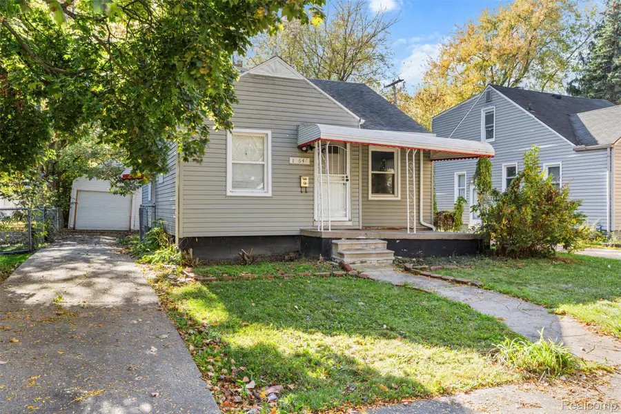 19644 Kenosha Street, Harper Woods, MI 48225 - Image #2