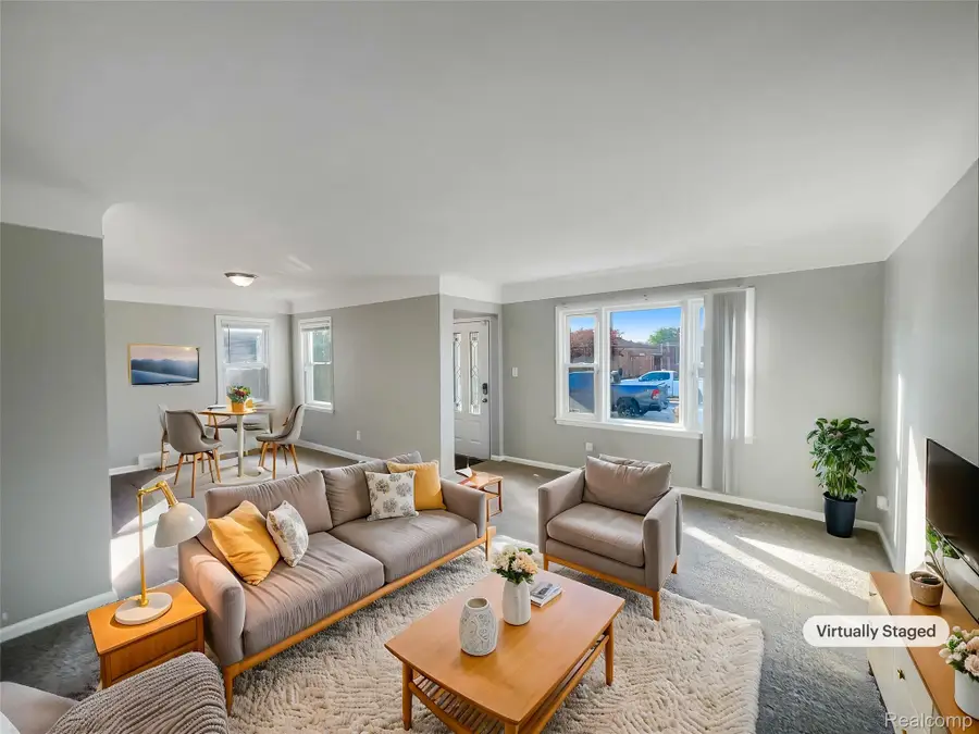 18067 Rosetta Avenue, Eastpointe, MI 48021 - #2