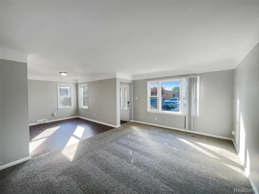 18067 Rosetta Avenue, Eastpointe, MI 48021 - #3