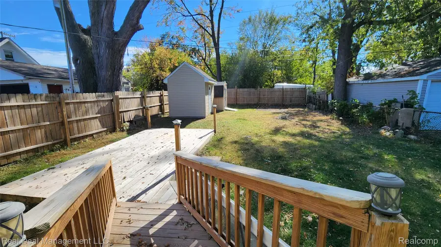 89 W Fairmount Avenue, Pontiac, MI 48340 - Image #3