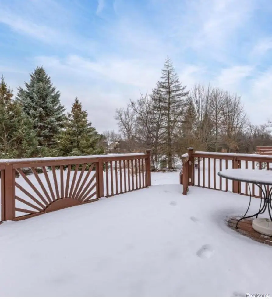 3670 Warwick Drive, Sterling Heights, MI 48314 - Image #3