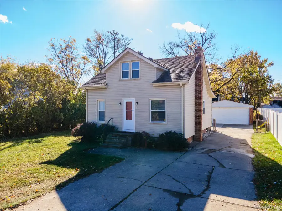 71 Cloveridge Drive, Troy, MI 48084 - Image #2