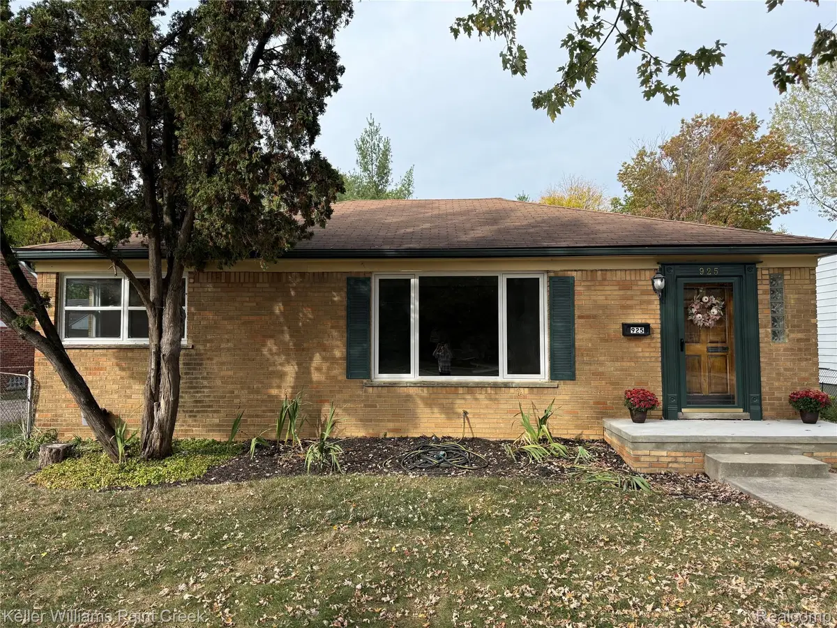 925 E Fourteen Mile Road, Clawson, MI 48017 - Image #1