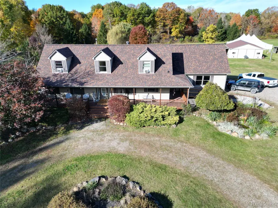 835 N Lake George Road, Attica, MI 48412 - Image #2