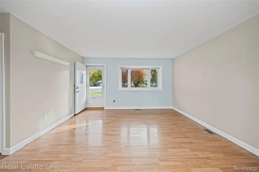 12107 19 Mile Road, Sterling Heights, MI 48313 - Image #2