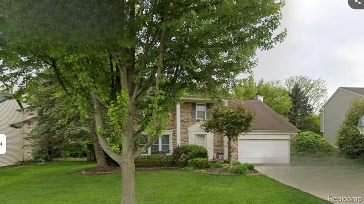 552 Whitney Drive, Rochester Hills, MI 48307 - #1