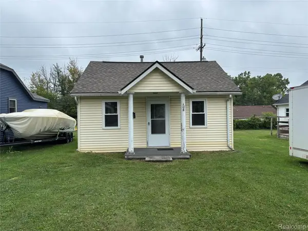 108 W Brooklyn Avenue, Pontiac, MI 48340