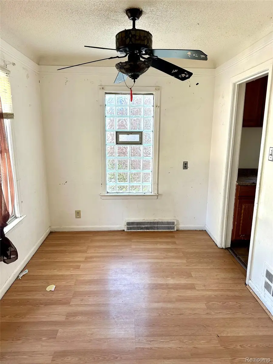 15860 Faircrest Street, Detroit, MI 48205 - Image #3