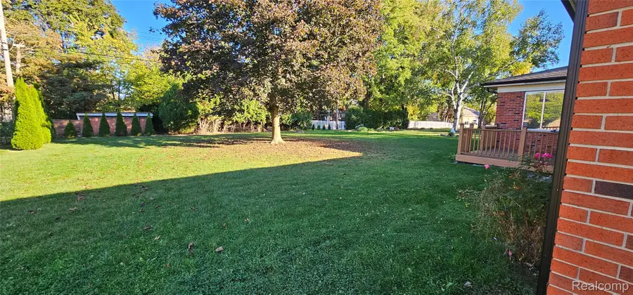 42152 Tessmer Drive N, Sterling Heights, MI 48314 - Image #3