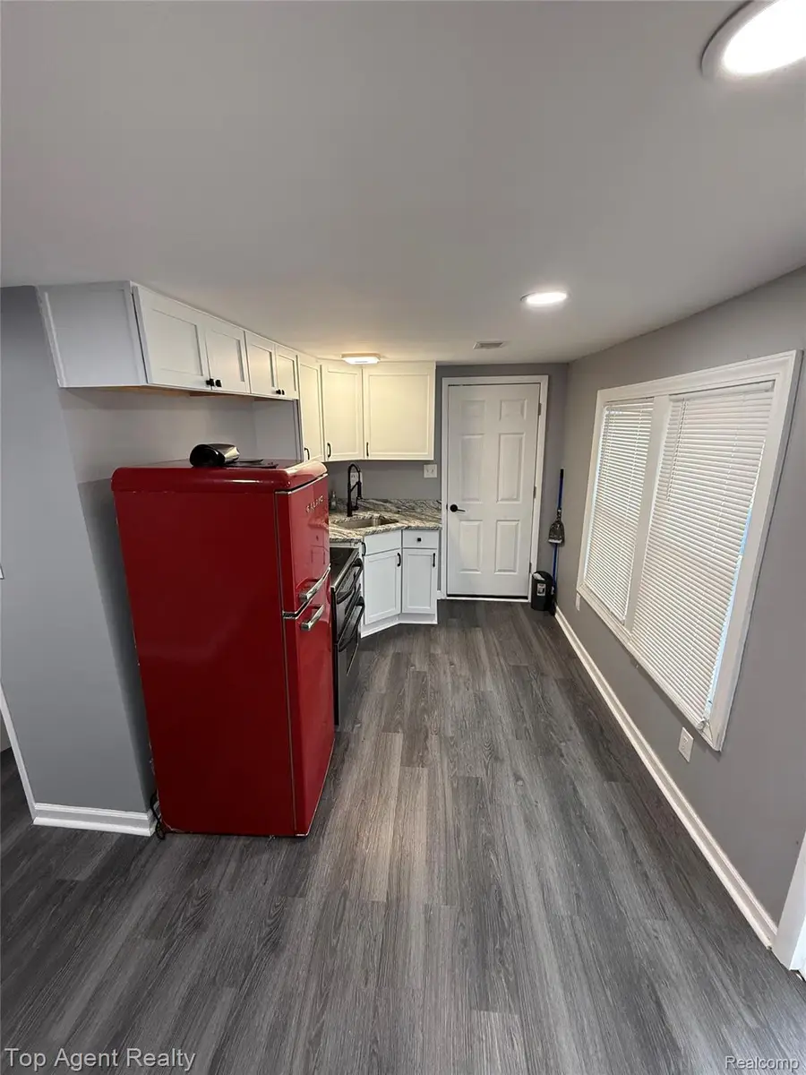 8645 Ford Avenue, Warren, MI 48089 - Image #2