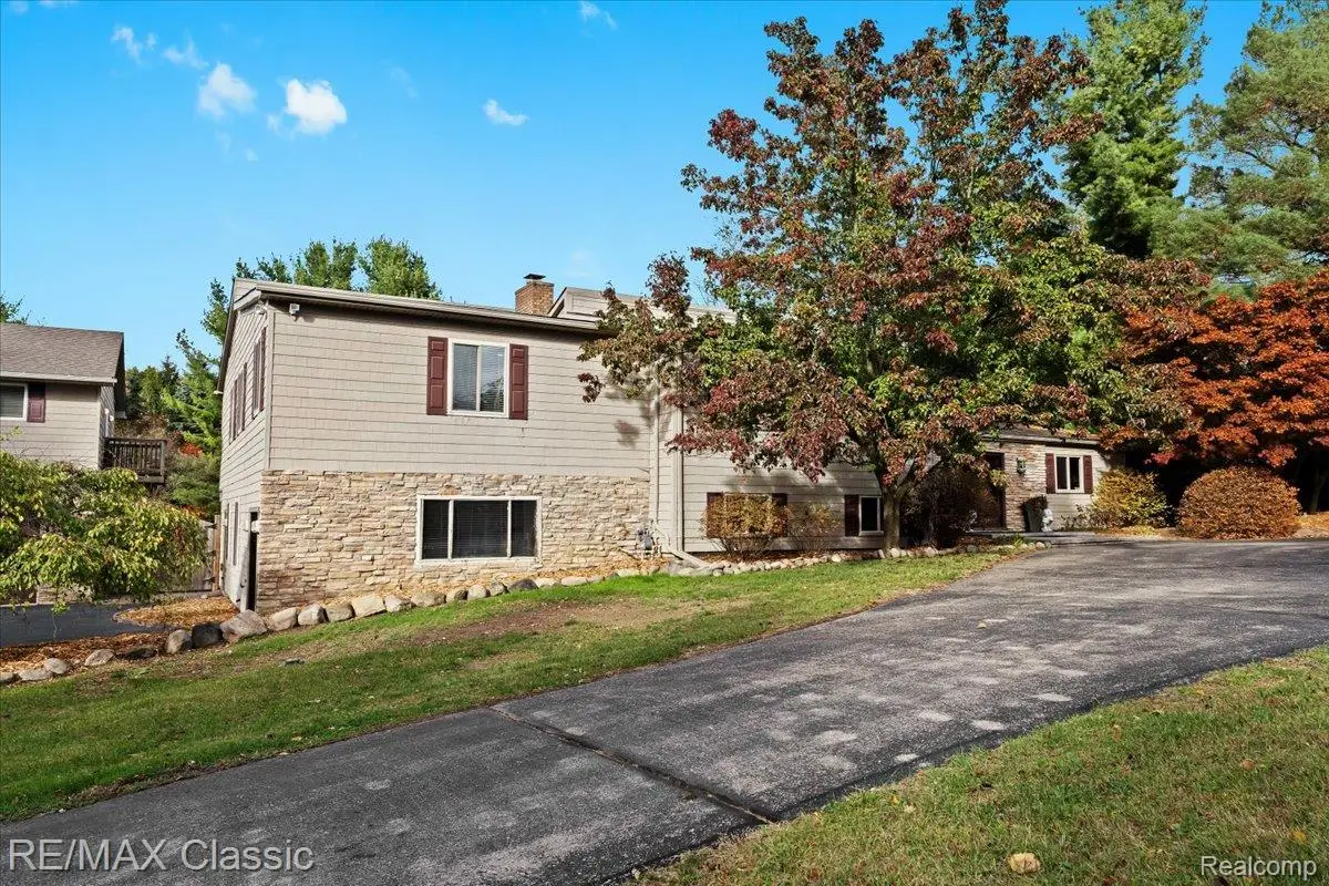 2345 E Commerce Road, Milford, MI 48381 - Image #1