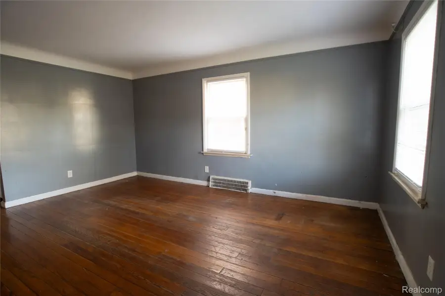 12010 Lakepointe Street, Detroit, MI 48224 - Image #3