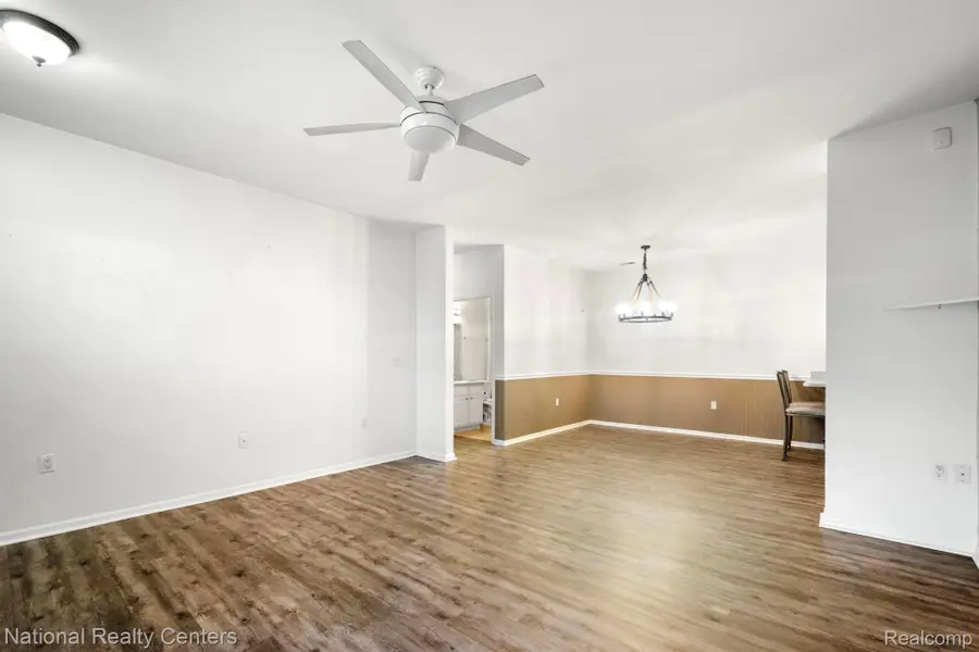 2960 Cottonwood Drive, Waterford, MI 48328 - Image #3