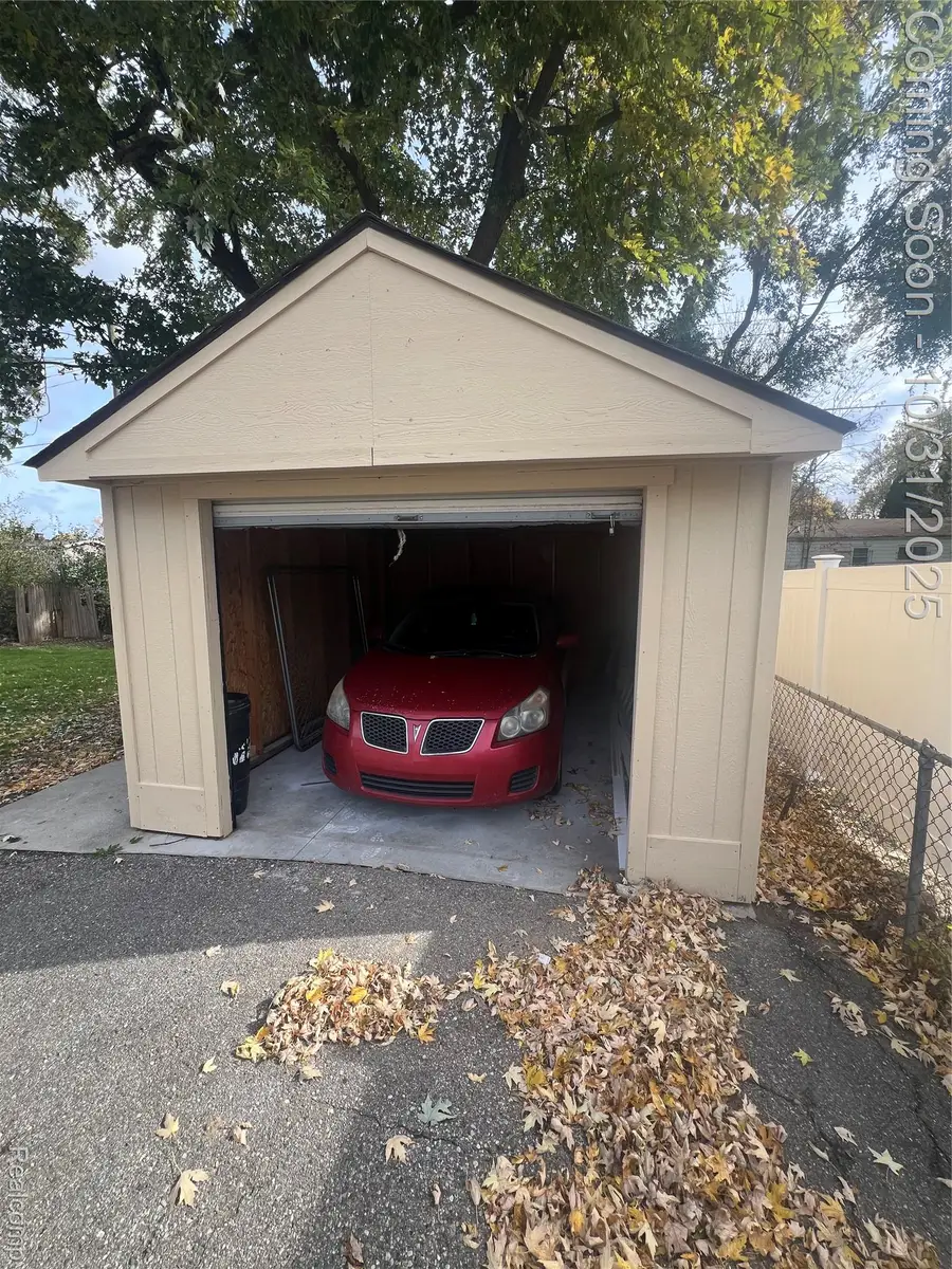 6094 Penwood Road, Beecher, MI 48458 - Image #3