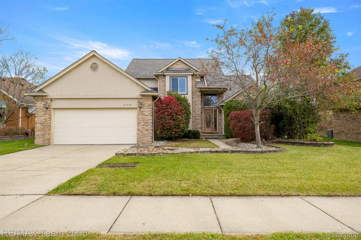51336 Pinewood Drive, Macomb, MI 48042 - Image #1