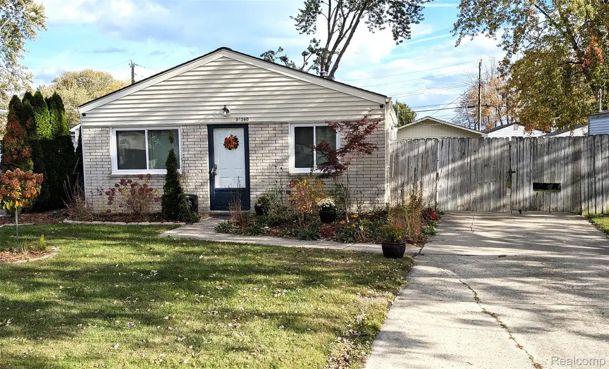 34360 Genereaux Street, Harrison Township, MI 48045 - Image #1