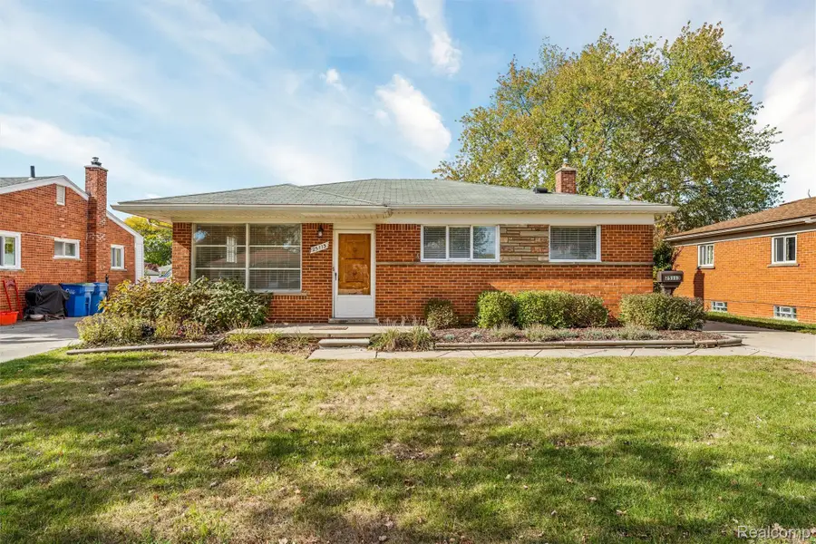 25113 Campbell Avenue, Warren, MI 48089 - Image #2