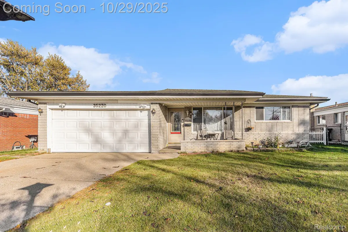 35220 Eden Park Drive, Sterling Heights, MI 48312 - Image #1