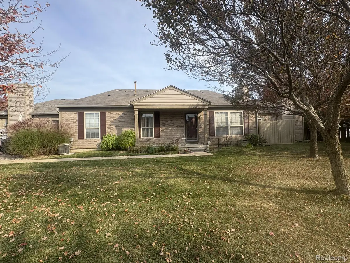 14033 Watersway Drive, Gibraltar, MI 48173 - #1