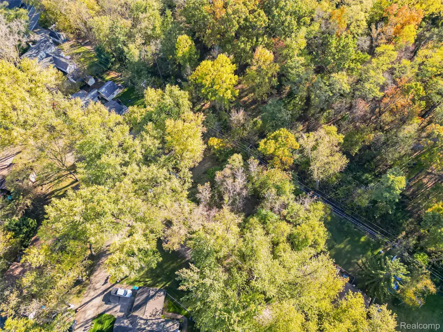 0 Listeria, Commerce Township, MI 48382 - Image #3