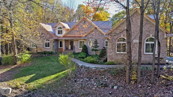 1320 Hosner Road, Oxford, MI 48370