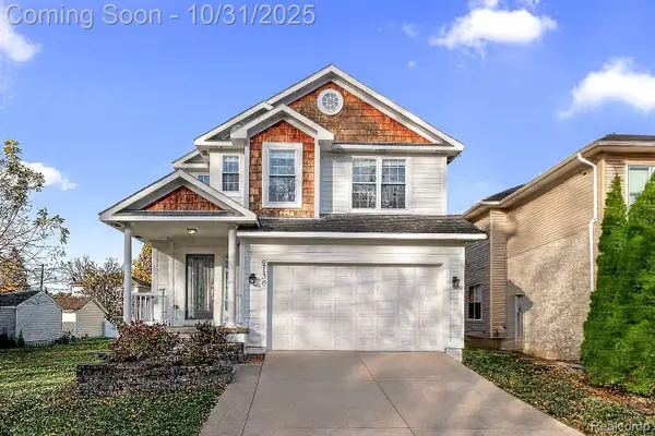 2136 Brock Street, KeegoHarbor, MI 48320