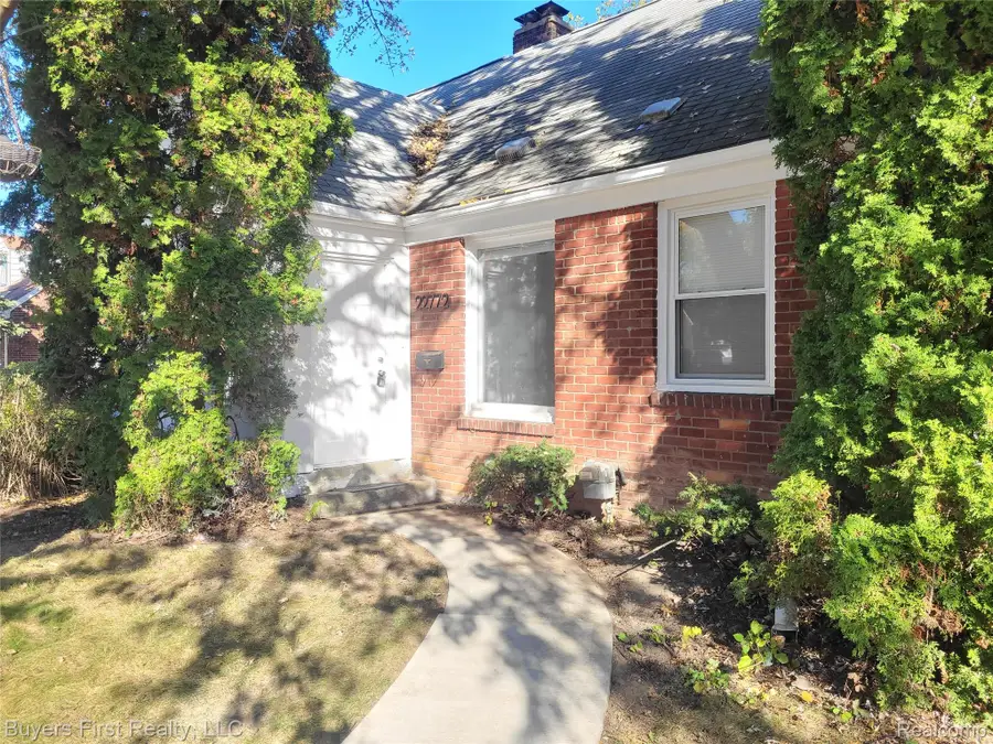 22772 Brittany Avenue, Eastpointe, MI 48021 - Image #2