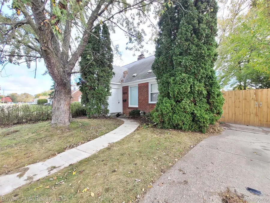 22772 Brittany Avenue, Eastpointe, MI 48021 - Image #3