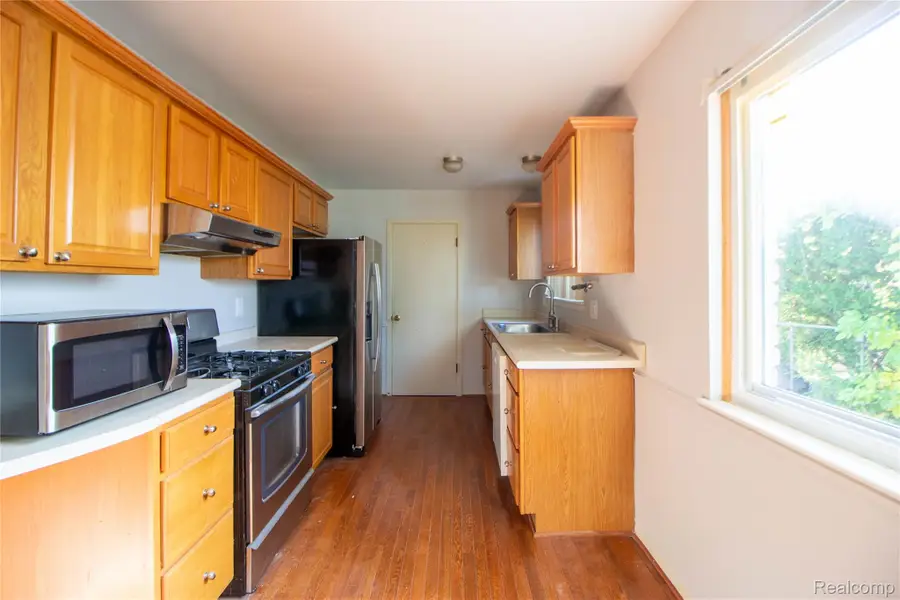 29148 Fairfax Street, Southfield, MI 48076 - Image #3