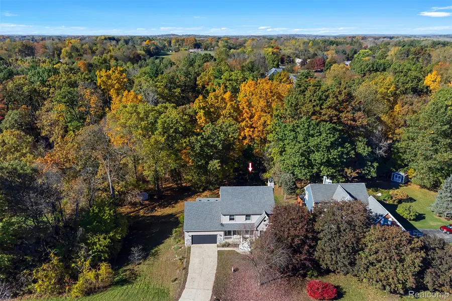 10832 Eagle Cove Drive, South Lyon, MI 48178 - Image #3