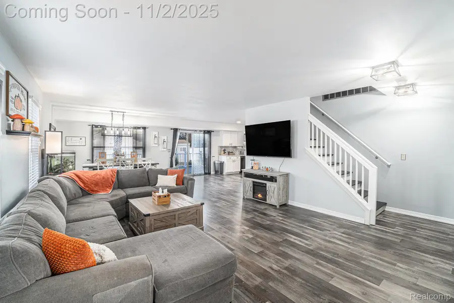 437 Sweet Briar Ridge, Linden, MI 48451 - Image #3