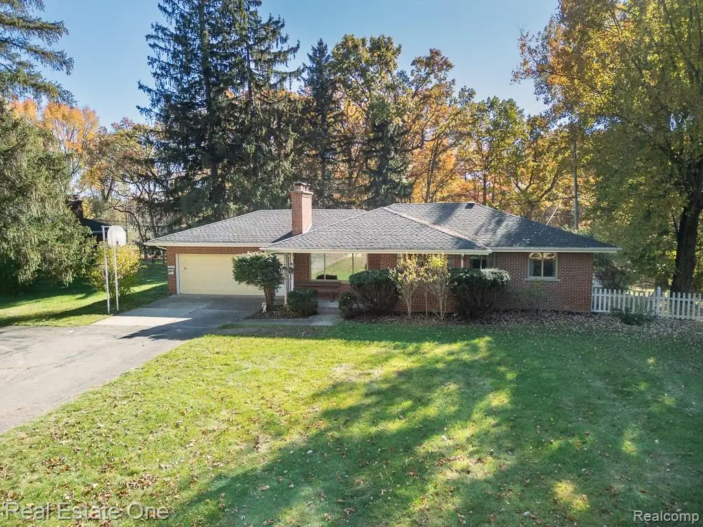 515 Whims Lane, Rochester, MI 48306 - Image #1