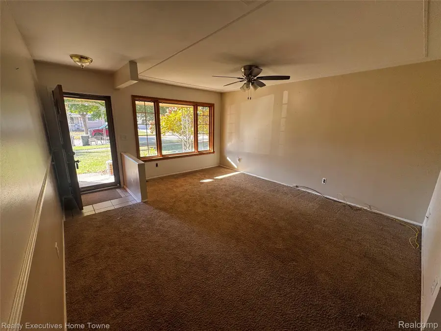 14599 Joanise Drive, Sterling Heights, MI 48312 - Image #3