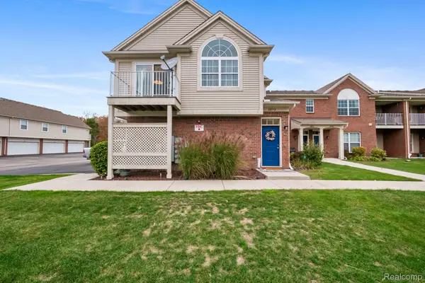 28372 Adler Park Drive S, Chesterfield, MI 48051