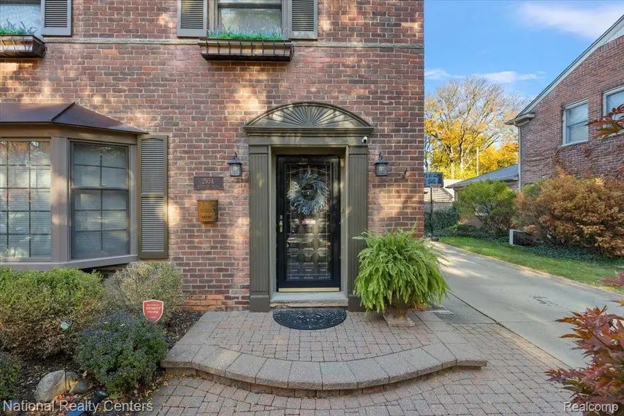 2954 Woodslee Drive, Royal Oak, MI 48073 - Image #3