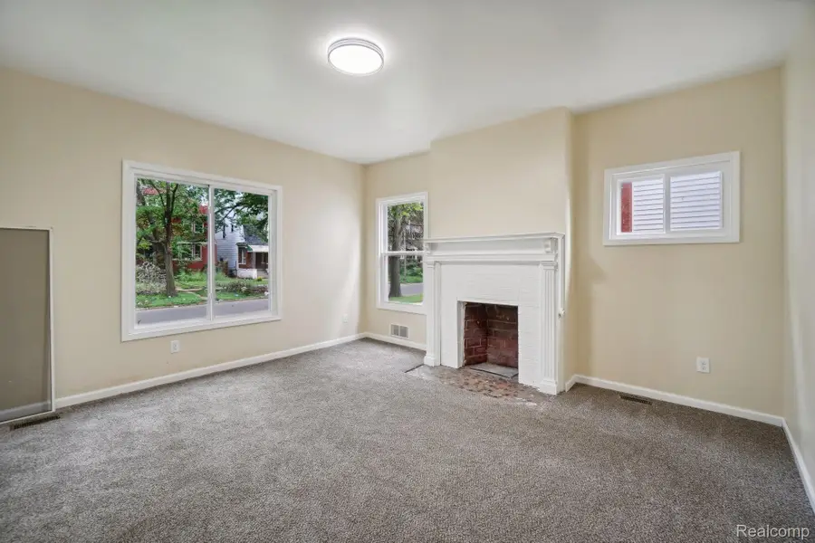 127 Woodland Street, Detroit, MI 48202 - Image #2