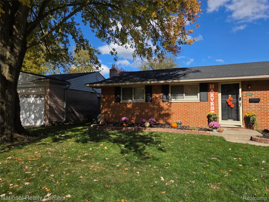 39568 Cather Street, Canton, MI 48187 - Image #3