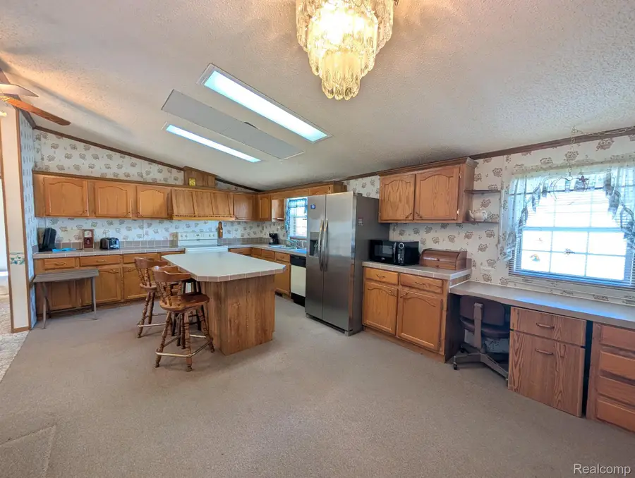 46 Bellwood Drive, Flint Charter Township, MI 48473 - Image #2