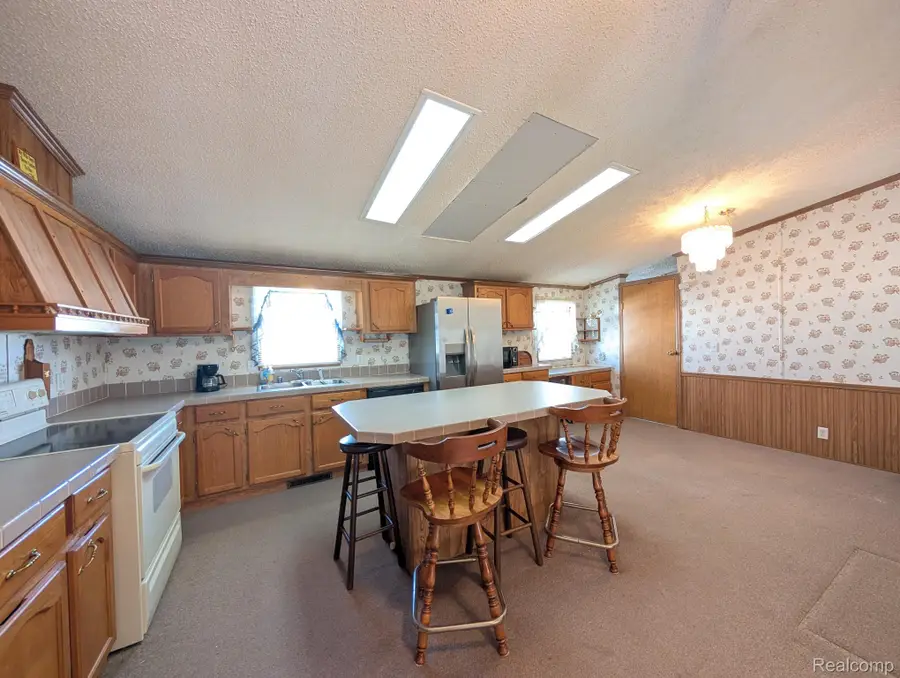 46 Bellwood Drive, Flint Charter Township, MI 48473 - Image #3