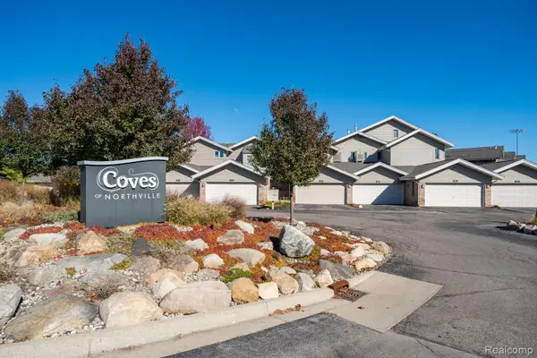 21106 Boulder Circle #101, Northville, MI 48167