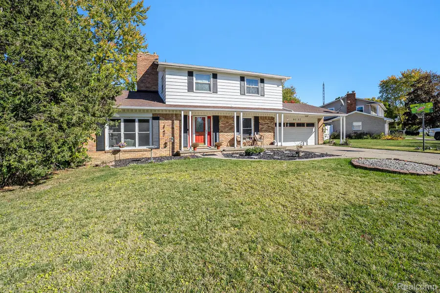 6137 Pebbleshire Drive, Grand Blanc Charter Township, MI 48439 - Image #2