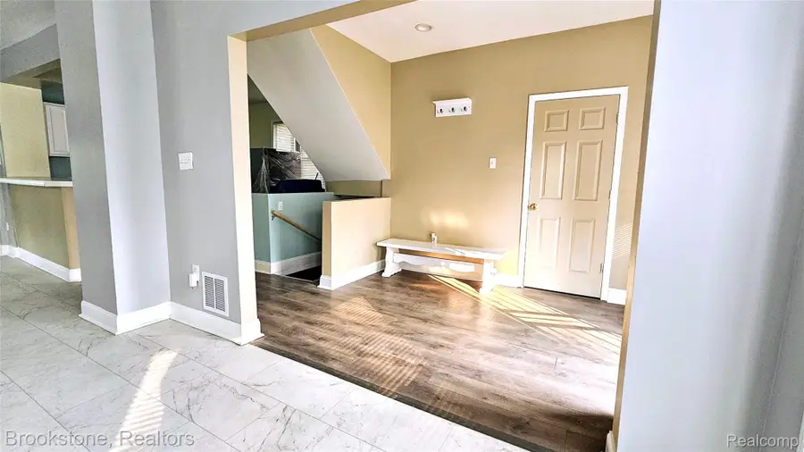 2520 Seyburn Street, Detroit, MI 48214 - Image #3